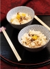 Soja ja köögiviljadega aurutatud riisikauss
