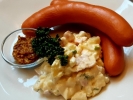 Bockwurst saksa kartulisalatiga