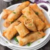 Spring rolls with vegetables and sweet and sour sauce 4pcs