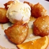 Caramel fried apples with ice cream 